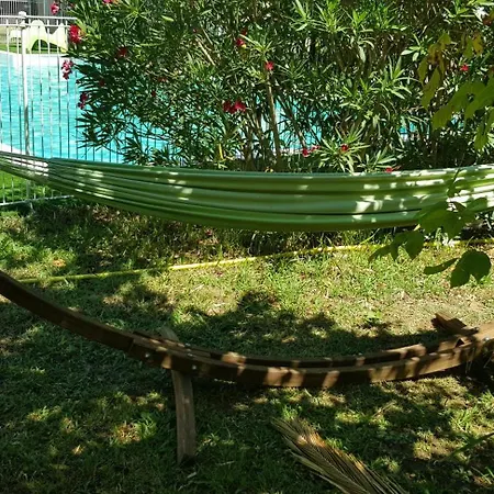 Tropica 2 Confort Climatise * נים