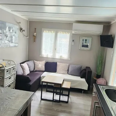 בית נופש Tropica 2 Confort Climatise *
